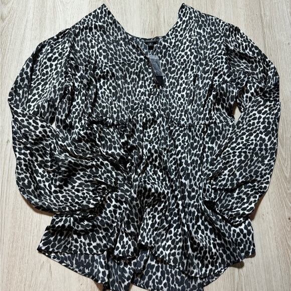 New Torrid Peplum Satin Animal Print Button Front Long Sleeve‎ Top Size 3X - Picture 7 of 7